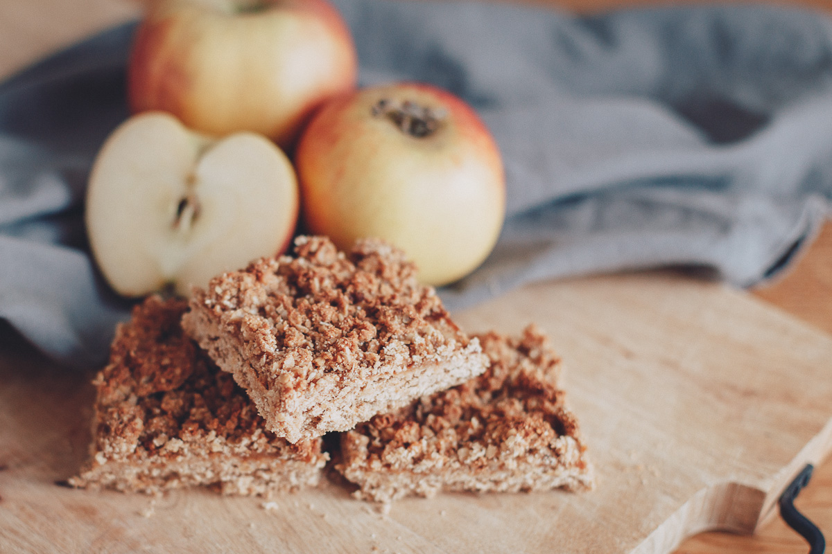 Goodbye Hafer- und Bananenblues: hier kommt der Apfel-Hafer-Streuselkuchen! Goodbye Hafer- und Bananenblues: hier kommt der Apfel-Hafer-Streuselkuchen!