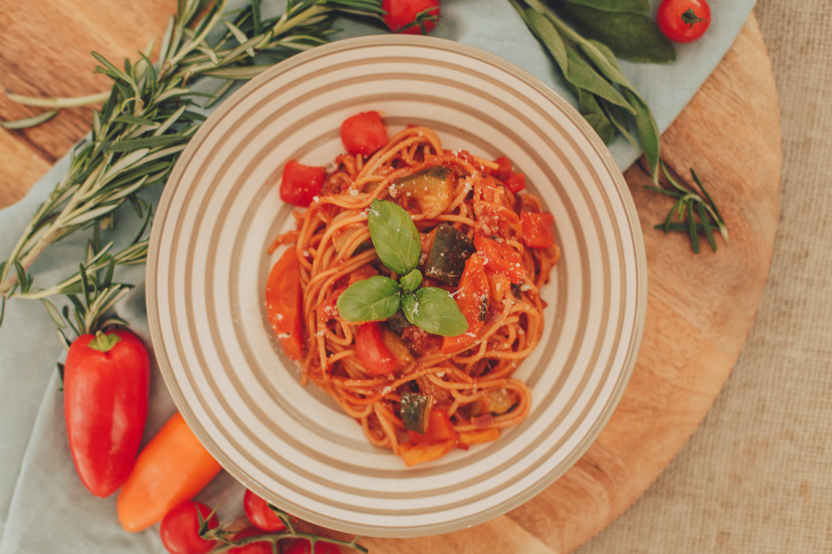 Spice up your life: vegetarische Gemüse-Pasta Spice up your life: vegetarische Gemüse-Pasta